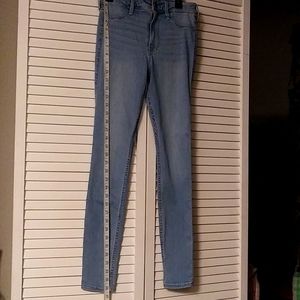 Hollister High-Rise Jean Legging